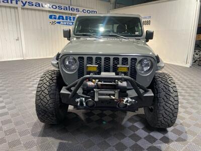 2020 Jeep Gladiator Sport   - Photo 2 - Dunbar, PA 15431