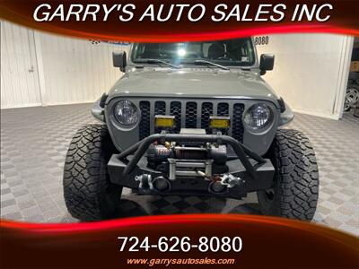 2020 Jeep Gladiator Sport   - Photo 2 - Dunbar, PA 15431