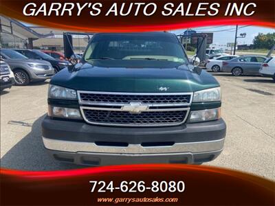 2005 Chevrolet Silverado 3500 LS   - Photo 2 - Dunbar, PA 15431