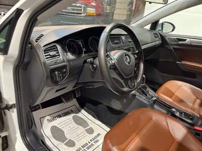 2017 Volkswagen Golf Alltrack TSI S 4Motion   - Photo 14 - Dunbar, PA 15431