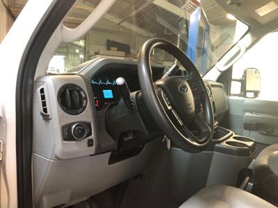 2022 Ford E-350 SD   - Photo 12 - Dunbar, PA 15431