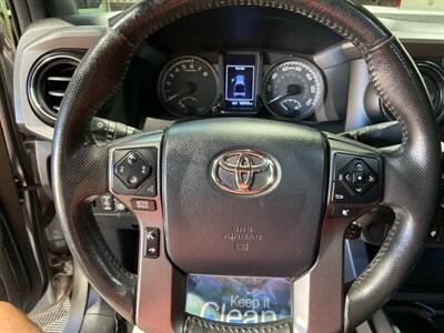 2017 Toyota Tacoma TRD Sport   - Photo 17 - Dunbar, PA 15431