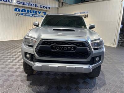 2017 Toyota Tacoma TRD Sport   - Photo 2 - Dunbar, PA 15431