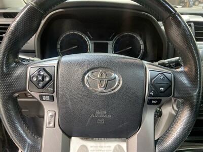 2015 Toyota 4Runner SR5   - Photo 18 - Dunbar, PA 15431