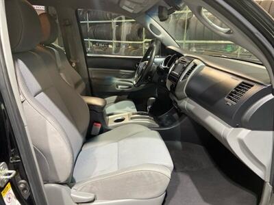 2013 Toyota Tacoma V6   - Photo 26 - Dunbar, PA 15431