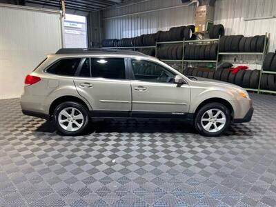 2014 Subaru Outback 2.5i Premium   - Photo 4 - Dunbar, PA 15431