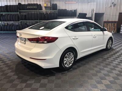 2018 Hyundai ELANTRA SE   - Photo 5 - Dunbar, PA 15431