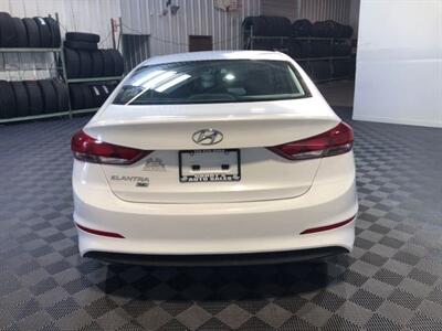 2018 Hyundai ELANTRA SE   - Photo 6 - Dunbar, PA 15431