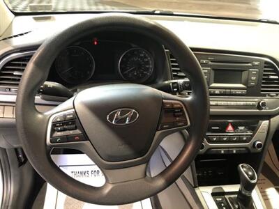 2018 Hyundai ELANTRA SE   - Photo 15 - Dunbar, PA 15431