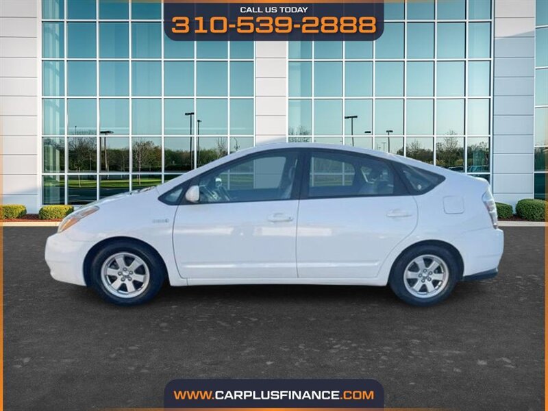 2009 Toyota Prius Standard - Photo 2 - Huntington Beach, CA 92647