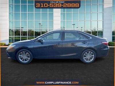 2017 Toyota Camry SE   - Photo 2 - Huntington Beach, CA 92647
