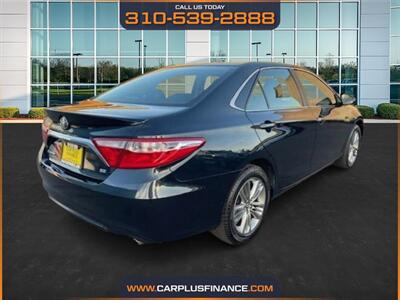 2017 Toyota Camry SE   - Photo 7 - Huntington Beach, CA 92647