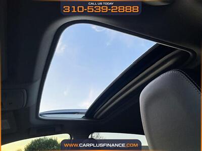 2018 Toyota RAV4 XLE - Photo 9 - Huntington Beach, CA 92647