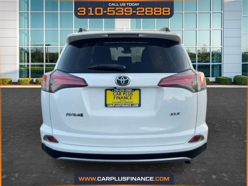 2018 Toyota RAV4 XLE - Photo 27 - Huntington Beach, CA 92647