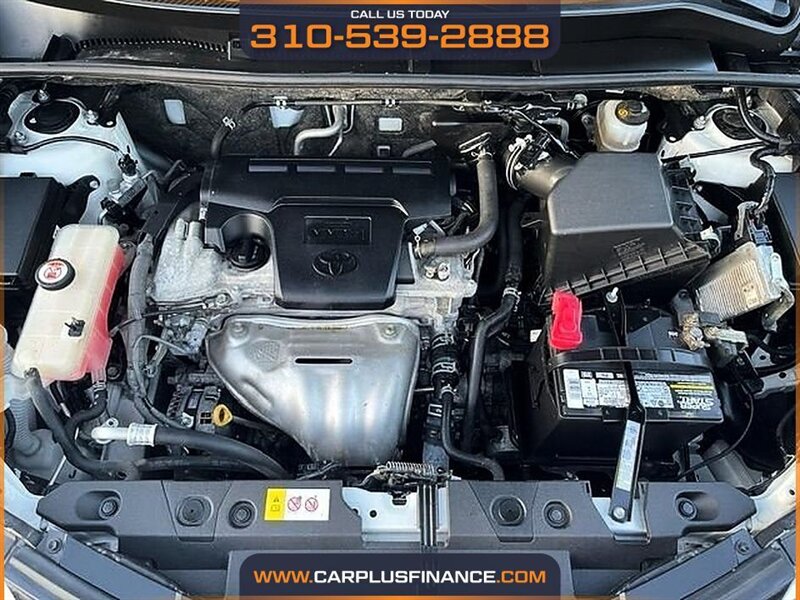 2018 Toyota RAV4 XLE - Photo 12 - Huntington Beach, CA 92647