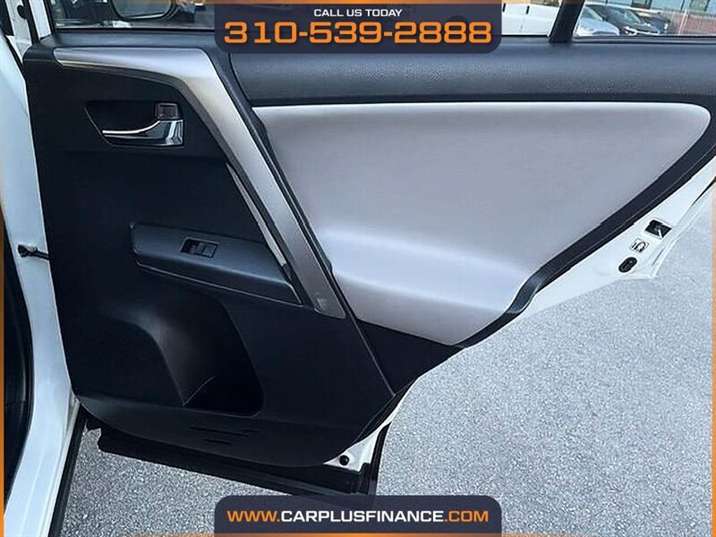 2018 Toyota RAV4 XLE - Photo 38 - Huntington Beach, CA 92647
