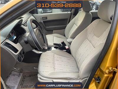 2009 Ford Focus SE   - Photo 17 - Huntington Beach, CA 92647
