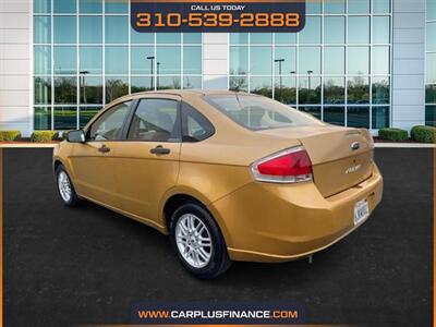 2009 Ford Focus SE   - Photo 12 - Huntington Beach, CA 92647