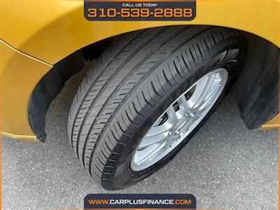 2009 Ford Focus SE   - Photo 33 - Huntington Beach, CA 92647