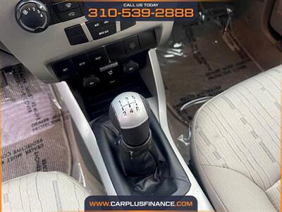 2009 Ford Focus SE   - Photo 7 - Huntington Beach, CA 92647