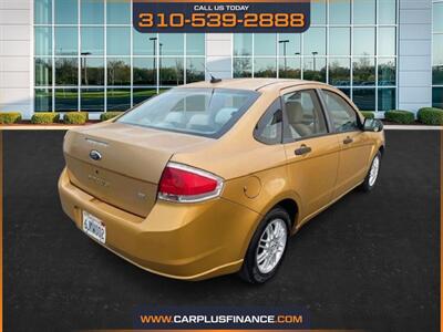 2009 Ford Focus SE   - Photo 11 - Huntington Beach, CA 92647