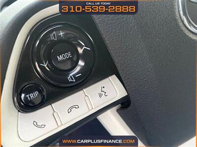 2017 Toyota Prius Three   - Photo 14 - Huntington Beach, CA 92647