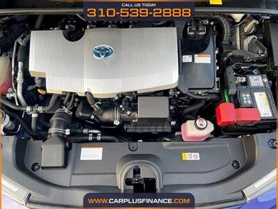 2017 Toyota Prius Three   - Photo 7 - Huntington Beach, CA 92647