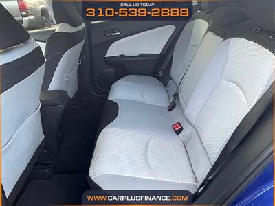 2017 Toyota Prius Three   - Photo 22 - Huntington Beach, CA 92647