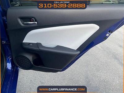 2017 Toyota Prius Three   - Photo 31 - Huntington Beach, CA 92647