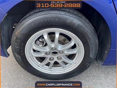 2017 Toyota Prius Three   - Photo 33 - Huntington Beach, CA 92647