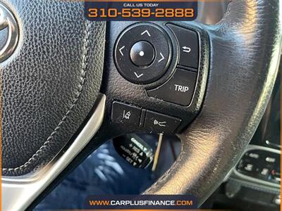 2018 Toyota Corolla SE   - Photo 15 - Huntington Beach, CA 92647