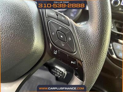 2021 Toyota C-HR LE   - Photo 17 - Huntington Beach, CA 92647