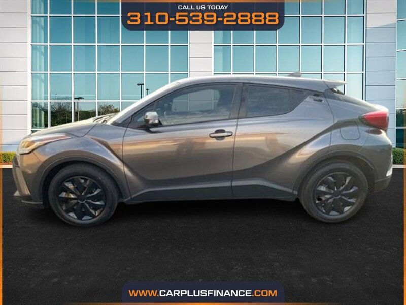 2021 Toyota C-HR LE  