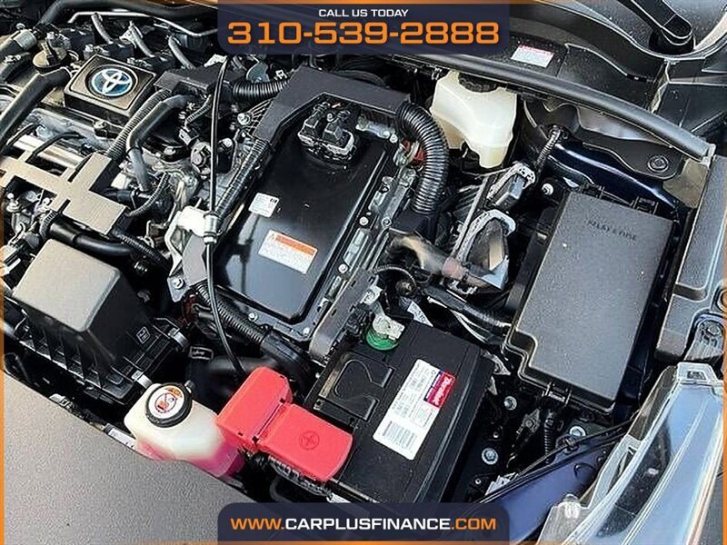 2021 Toyota Corolla LE - Photo 13 - Huntington Beach, CA 92647