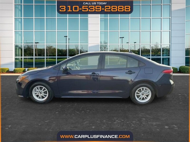 2021 Toyota Corolla LE - Photo 2 - Huntington Beach, CA 92647
