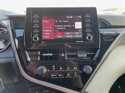2021 Toyota Camry LE   - Photo 15 - Huntington Beach, CA 92647