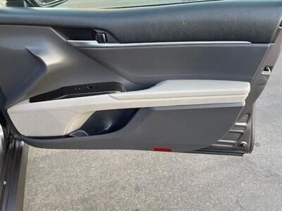 2021 Toyota Camry LE   - Photo 29 - Huntington Beach, CA 92647