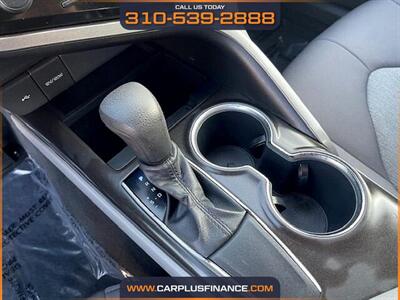 2021 Toyota Camry LE   - Photo 13 - Huntington Beach, CA 92647