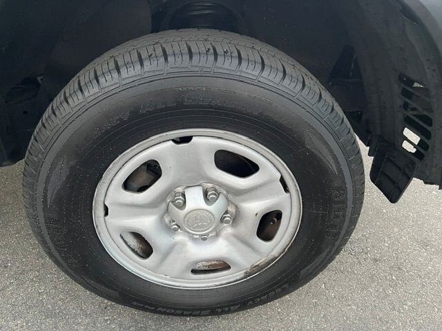 2014 Toyota Tacoma Base - Photo 20