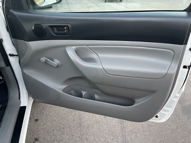 2014 Toyota Tacoma Base - Photo 22
