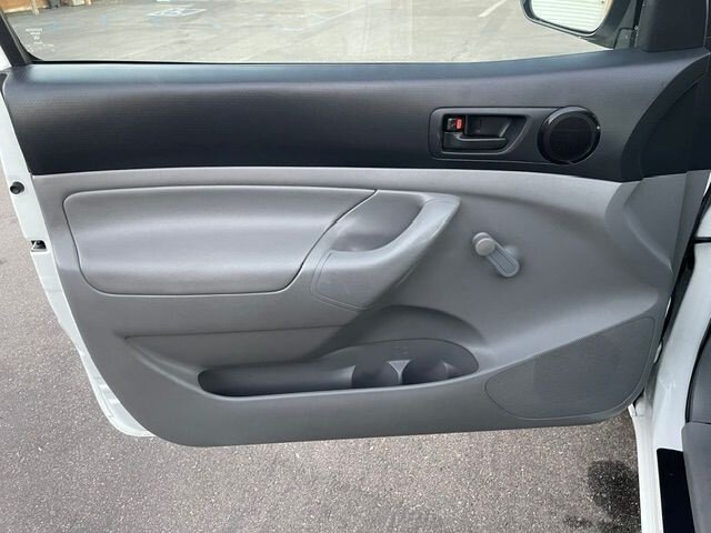 2014 Toyota Tacoma Base - Photo 10