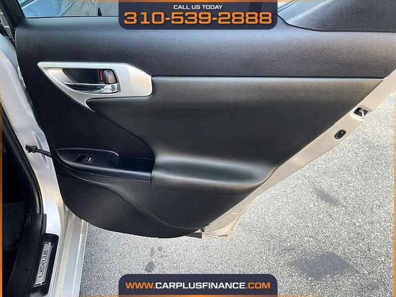 2013 Lexus CT 200h - Photo 34 - Huntington Beach, CA 92647