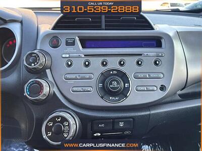 2013 Honda Fit   - Photo 15 - Huntington Beach, CA 92647