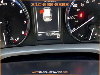 2017 Toyota RAV4 XLE   - Photo 18 - Huntington Beach, CA 92647