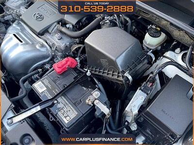 2017 Toyota RAV4 XLE   - Photo 7 - Huntington Beach, CA 92647