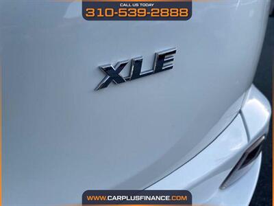 2017 Toyota RAV4 XLE   - Photo 11 - Huntington Beach, CA 92647