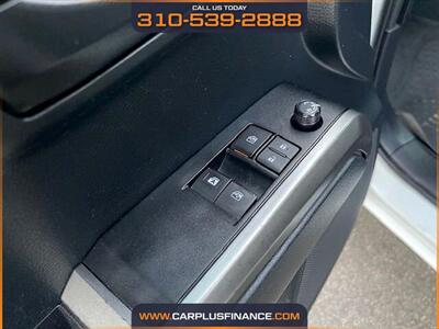 2019 Toyota Tacoma Access Cab SR5 V6 4 x 4  4 x 4 - Photo 34 - Huntington Beach, CA 92647