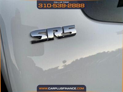 2019 Toyota Tacoma Access Cab SR5 V6 4 x 4  4 x 4 - Photo 11 - Huntington Beach, CA 92647