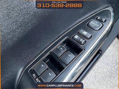 2018 Toyota Avalon XLE   - Photo 10 - Huntington Beach, CA 92647