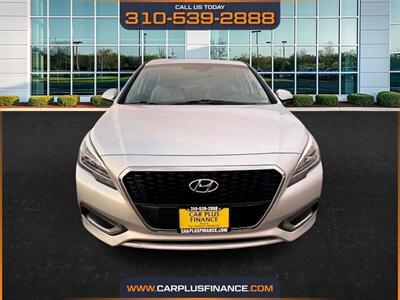 2016 Hyundai SONATA Hybrid SE   - Photo 9 - Huntington Beach, CA 92647
